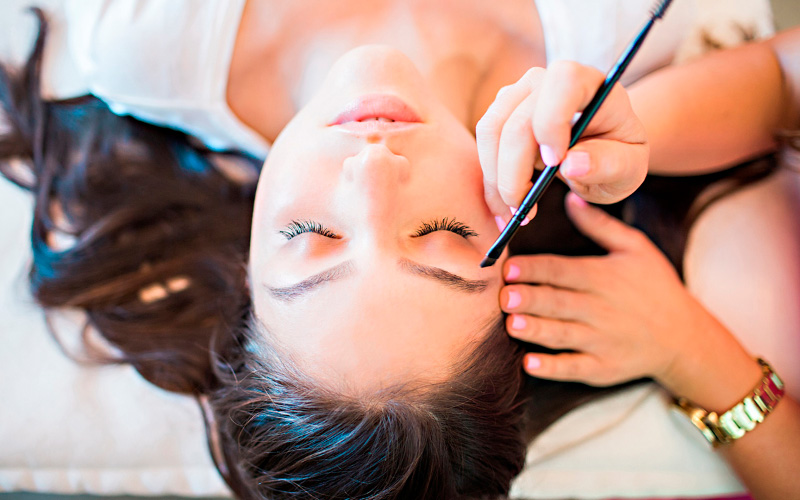 What is brow dye?