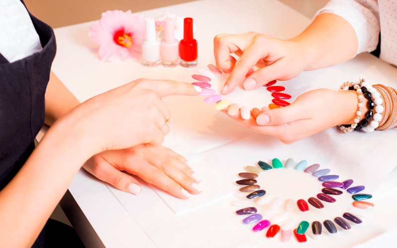 Should Your Pedicure match Your Manicure?