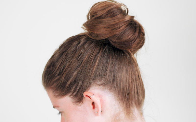 Twisted top bun